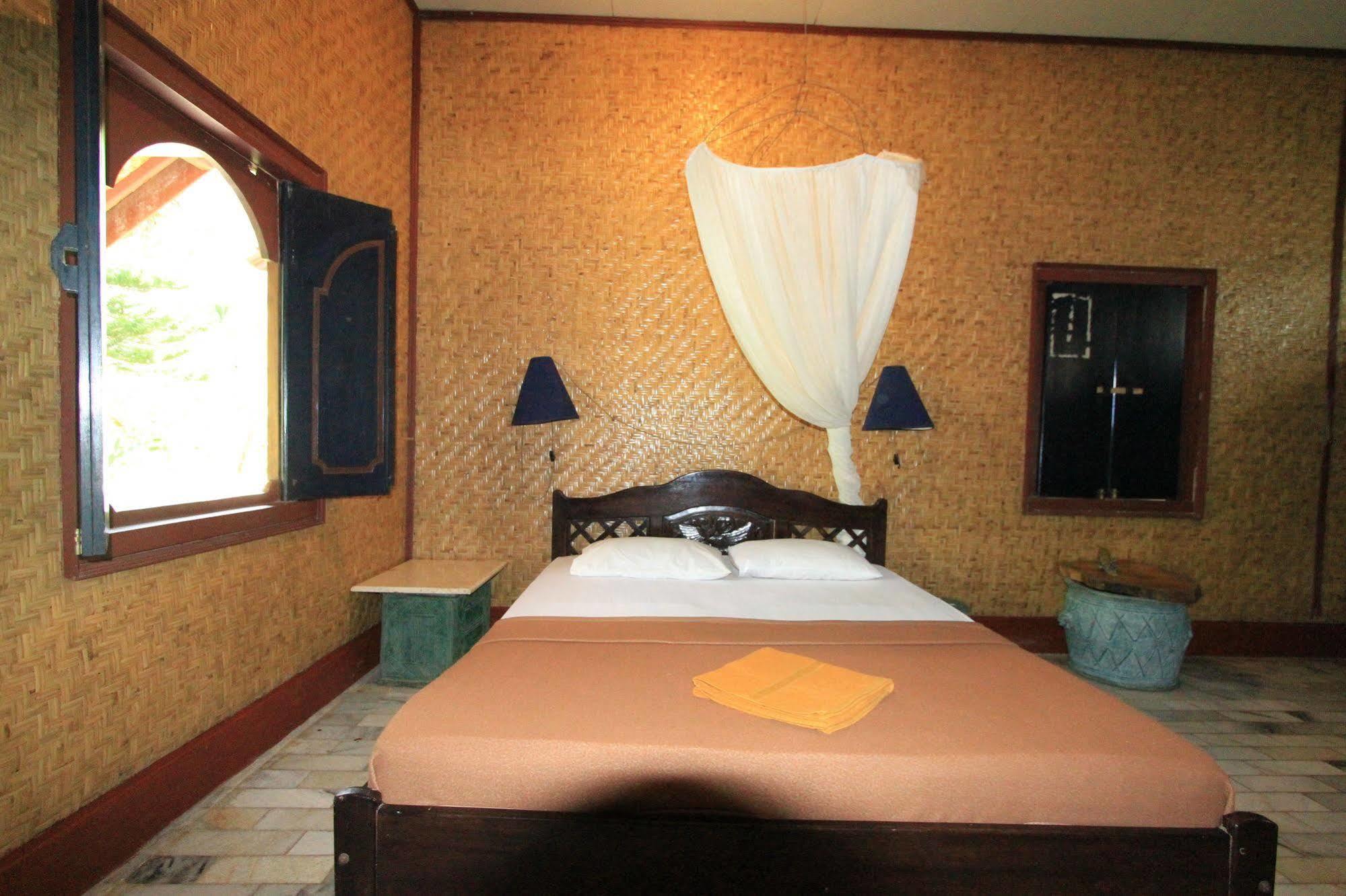 Hotel Bumi Aditya Senggigi Dış mekan fotoğraf