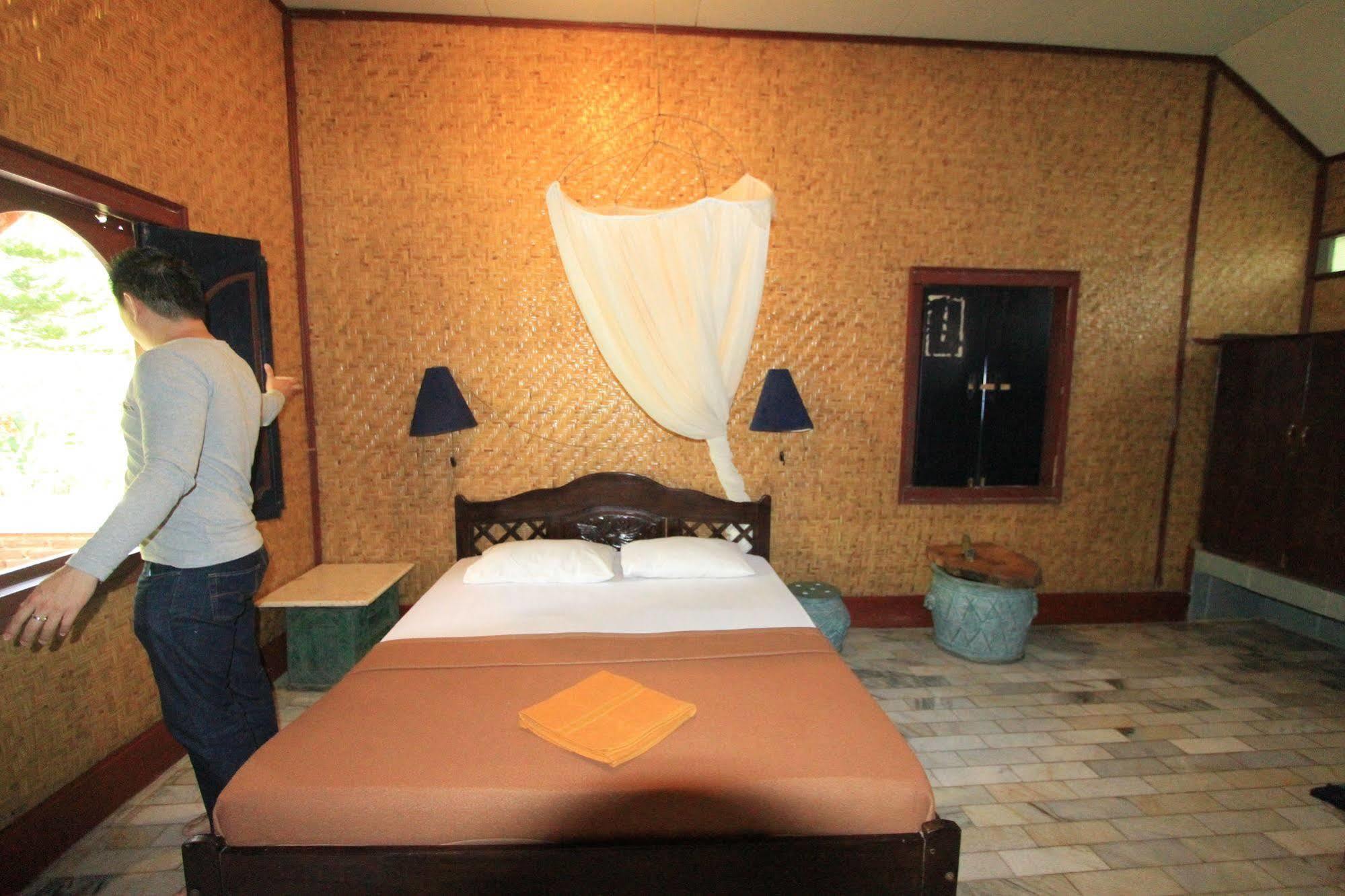 Hotel Bumi Aditya Senggigi Dış mekan fotoğraf